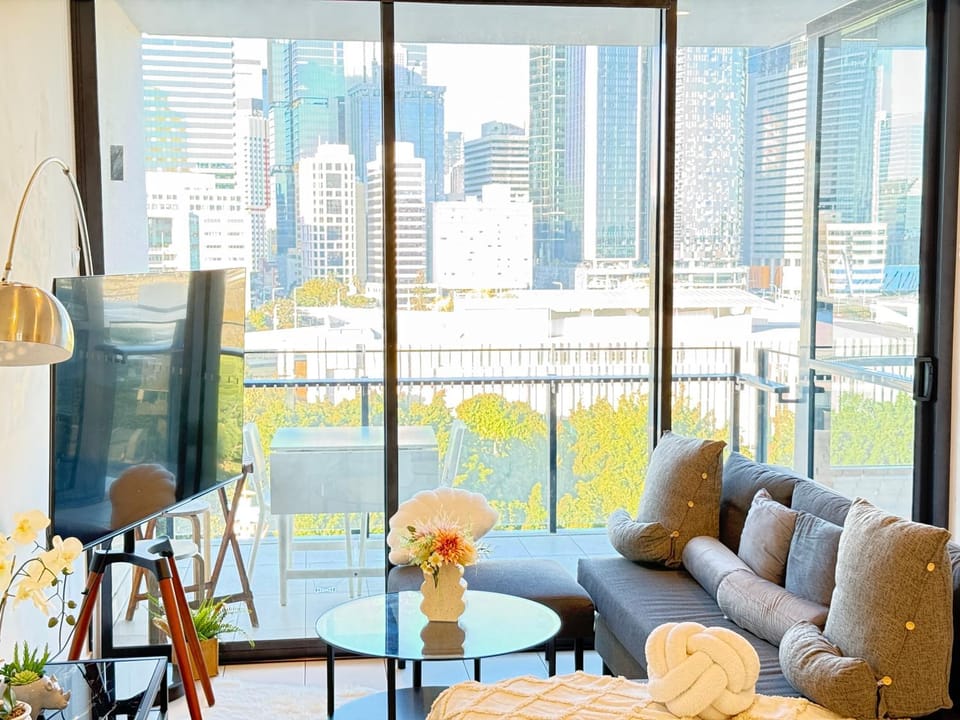 Prime 2BR Location Pool Parking BCT 1004 Apartment in Brisbane City