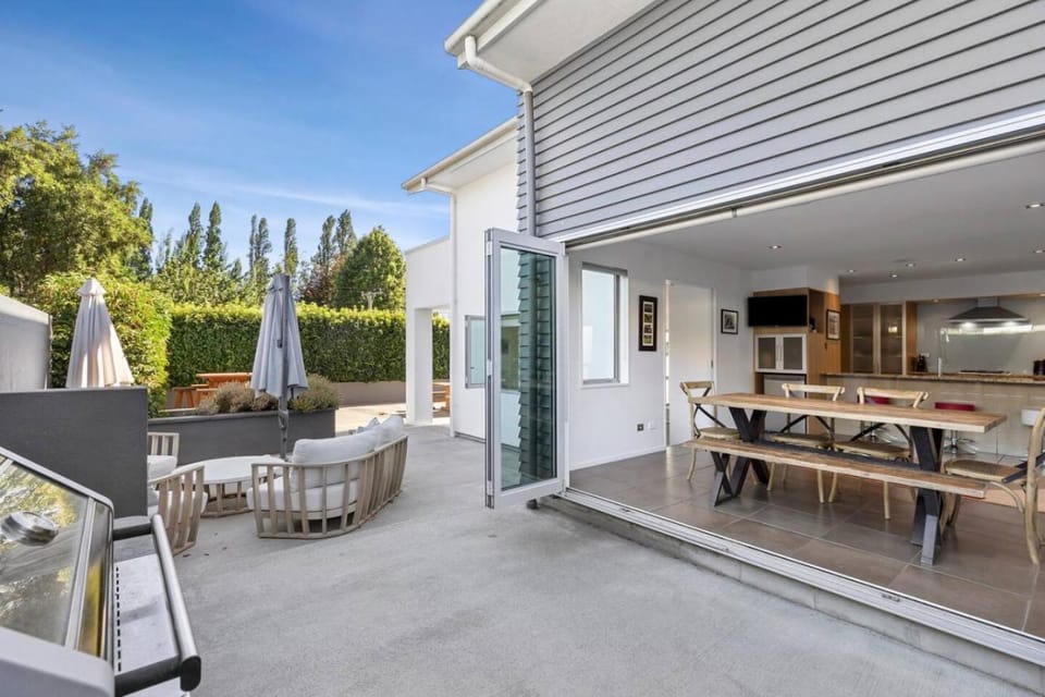 Jessies Lakehouse - your perfect Wanaka base House in Wanaka