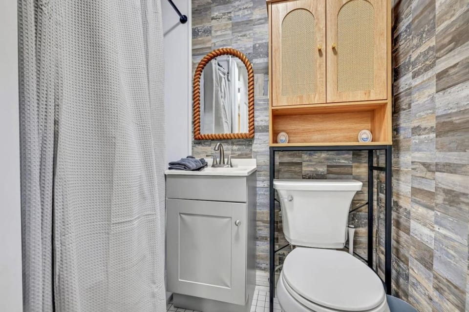 Toilet, Bathroom