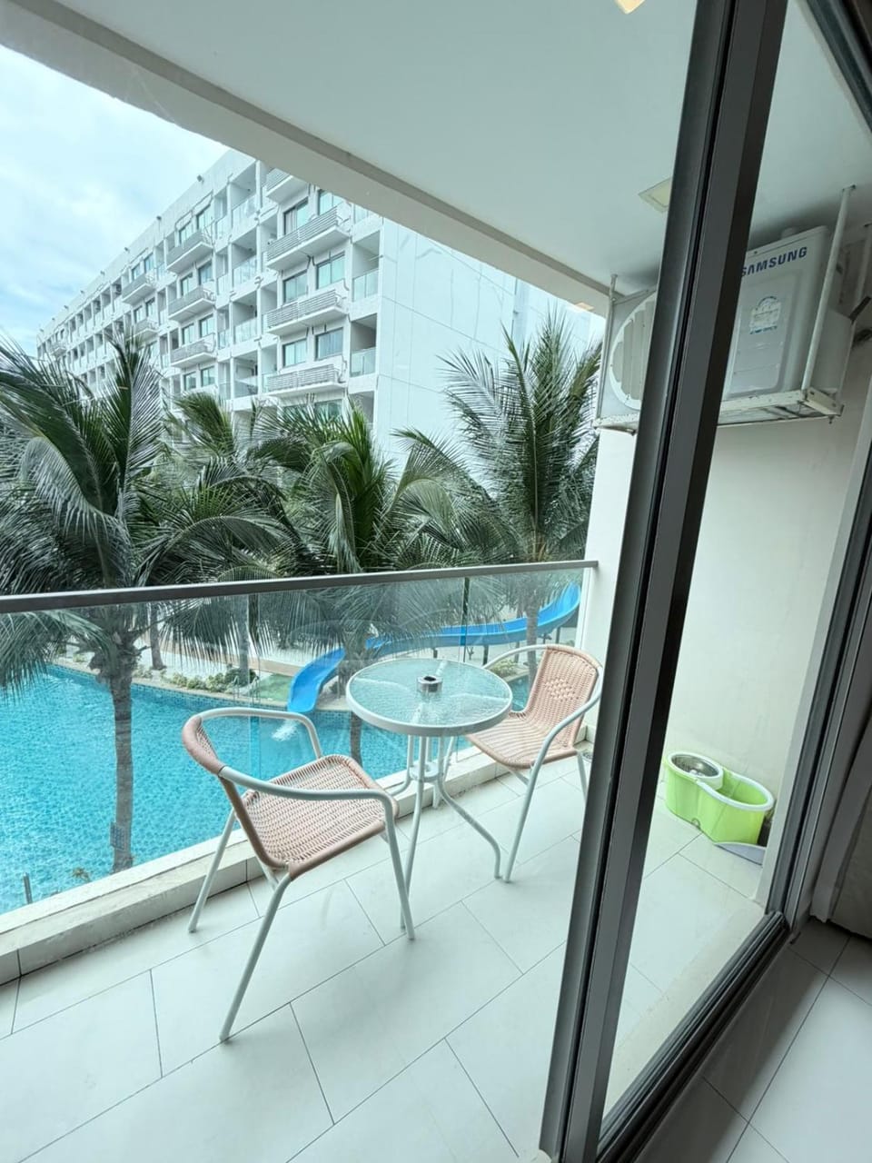 Laguna beach resort Maldives 3 - Studio vue piscine Apartment in Pattaya City