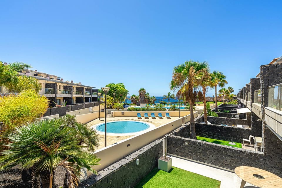 Sun Bay Ocean Retreat Villa House in Abona