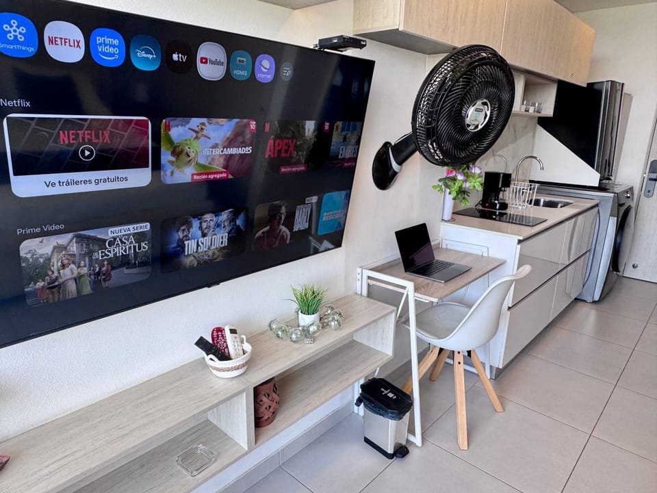 TV and multimedia, Kitchen or kitchenette