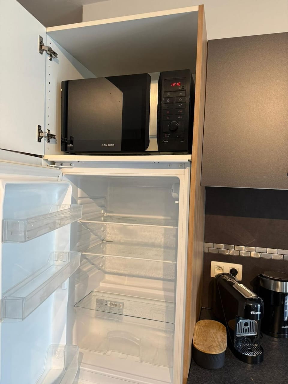 Urban Cocoon Apartment in Wallonia, Belgium