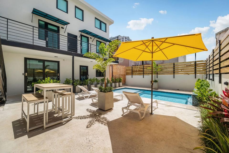 Swimming pool
