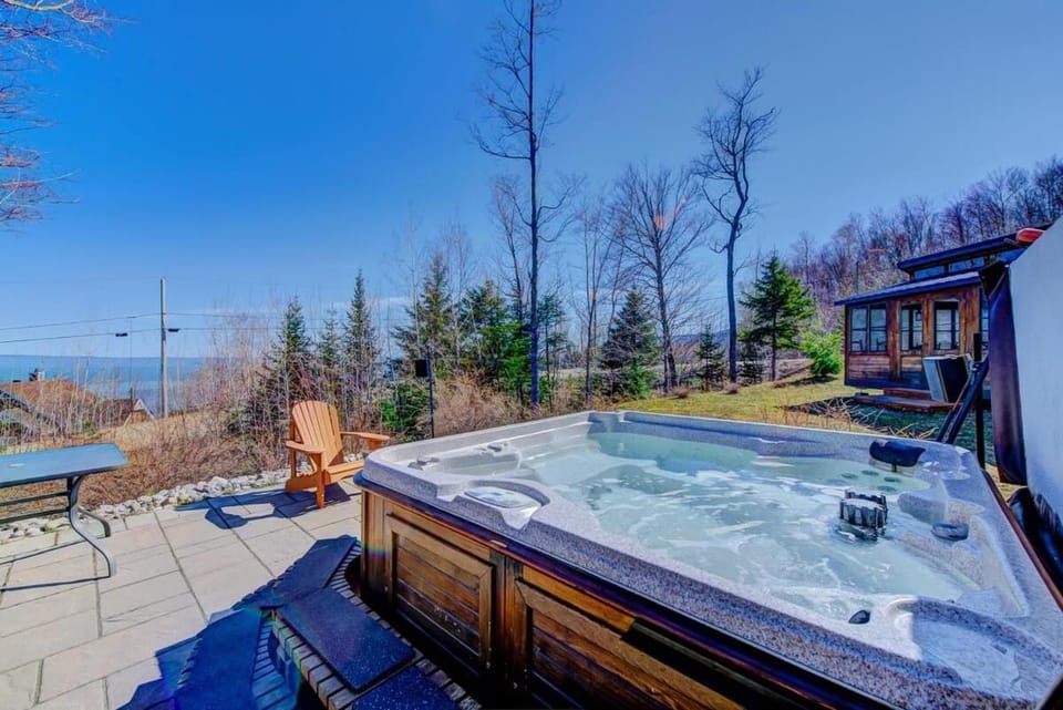 Chalet L'Officier #1 et #2 Charlevoix Chalet in Baie-Saint-Paul