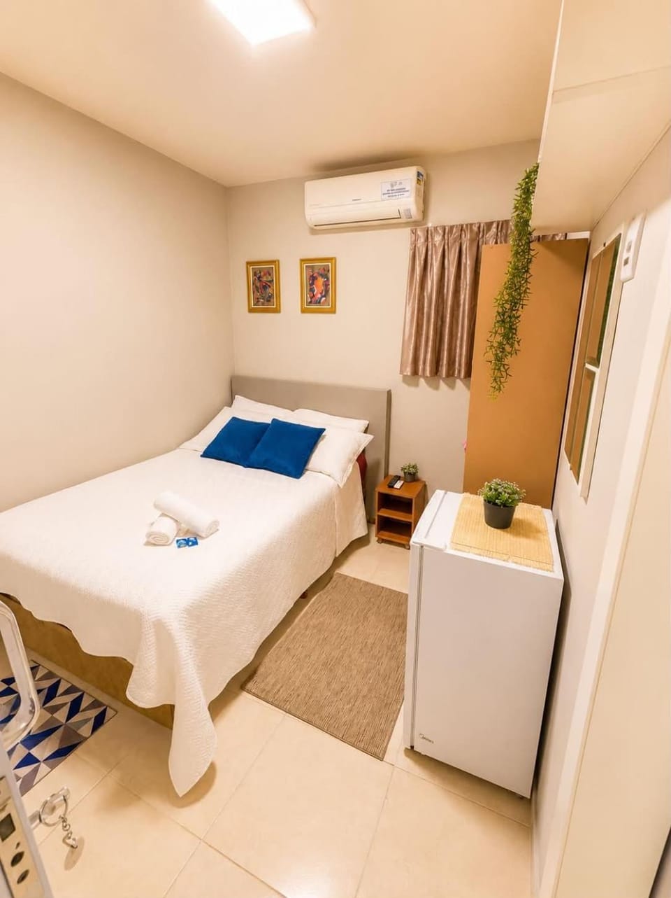 Bed, Photo of the whole room, Bedroom, towels, wardrobe, air conditioner