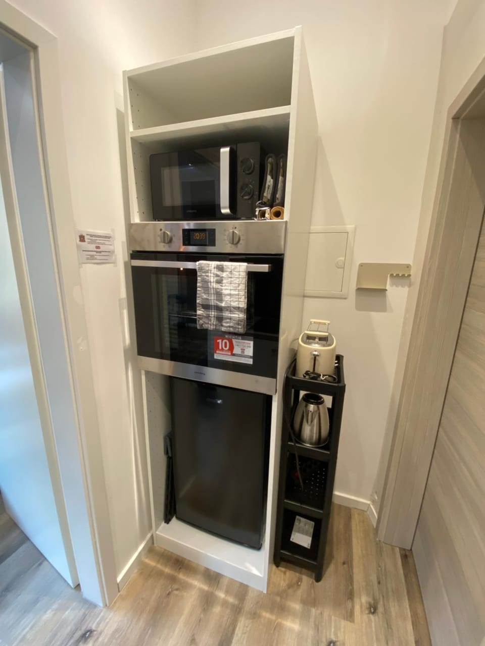 Coffee/tea facilities, Kitchen or kitchenette