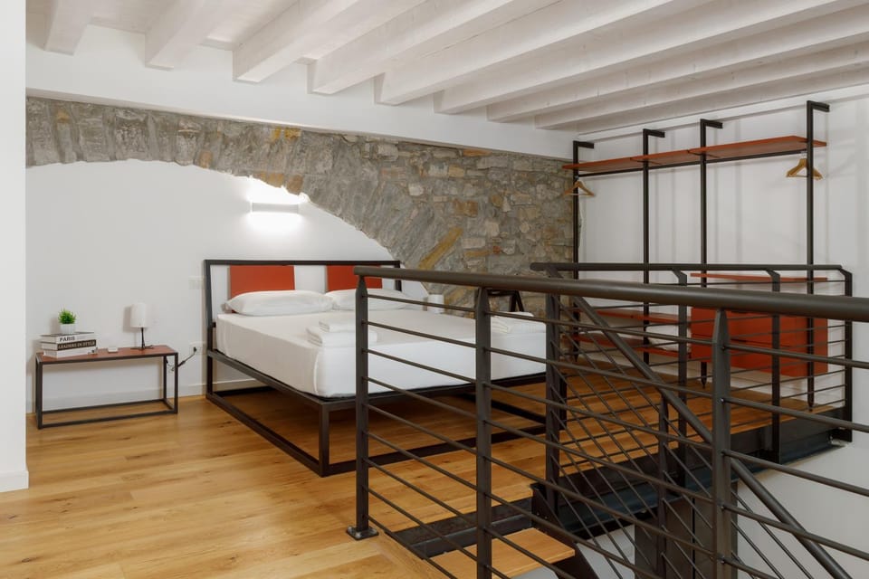 Bed, Photo of the whole room, Bedroom, bunk bed