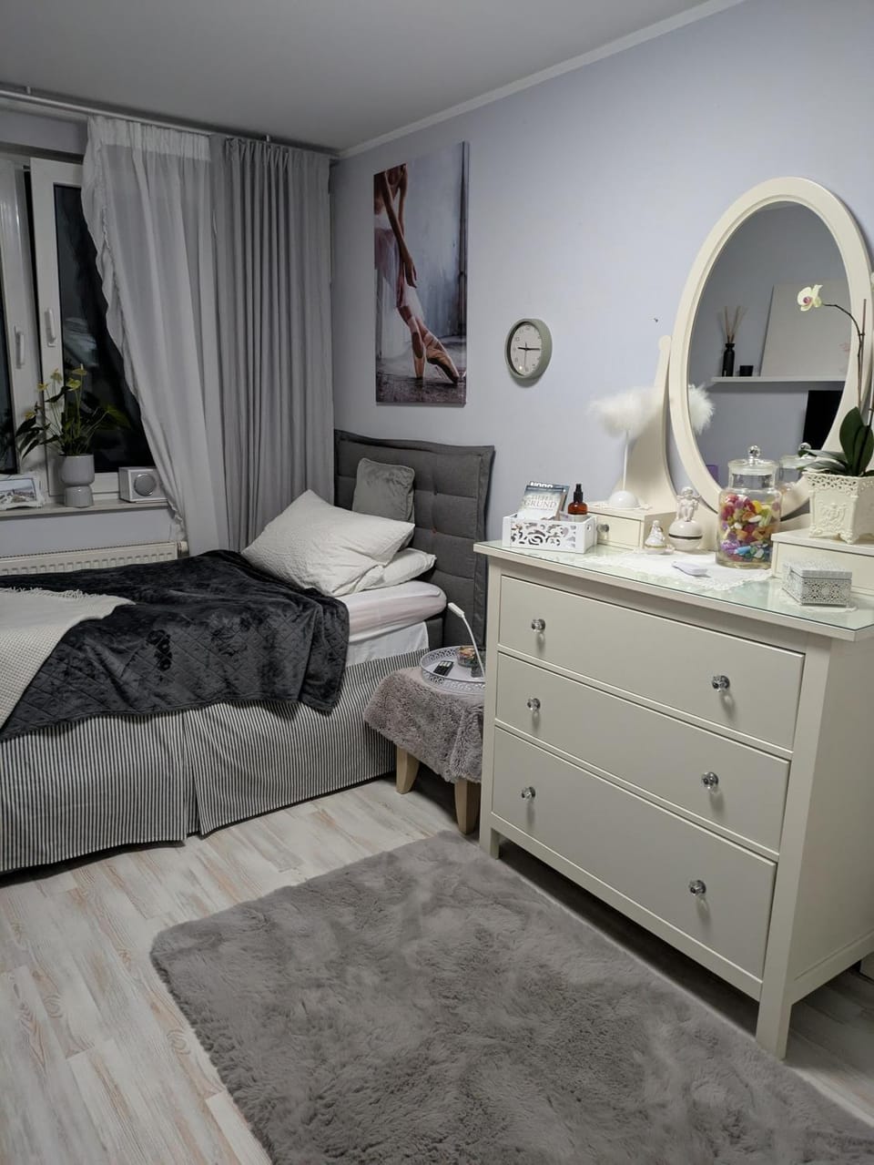 Deluxe Einzelzimmer nur für max 1 Nacht buchbar abends rein morgens raus Bed and Breakfast in Bielefeld