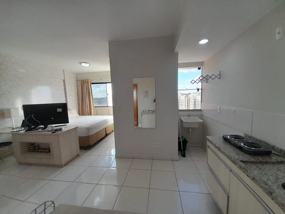 Golden Dolphin Supreme 1004 com cozinha ao lado do Shopping Singapura Apartment in State of Goiás