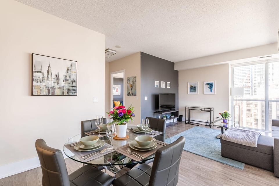 Downtown Condo Near Distillery and Waterfront - The Roland Hotel in Toronto