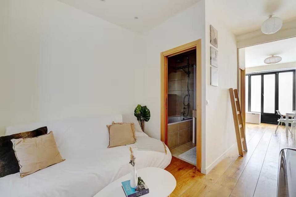 Appartement cosy - Eiffel Tower Apartment in Paris