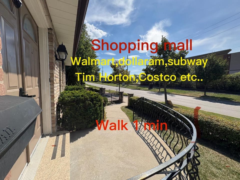Neighbourhood, Text overlay, Street view