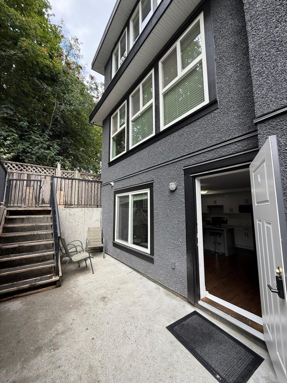 Private two bedroom basement suite Sleeps six people House in Surrey