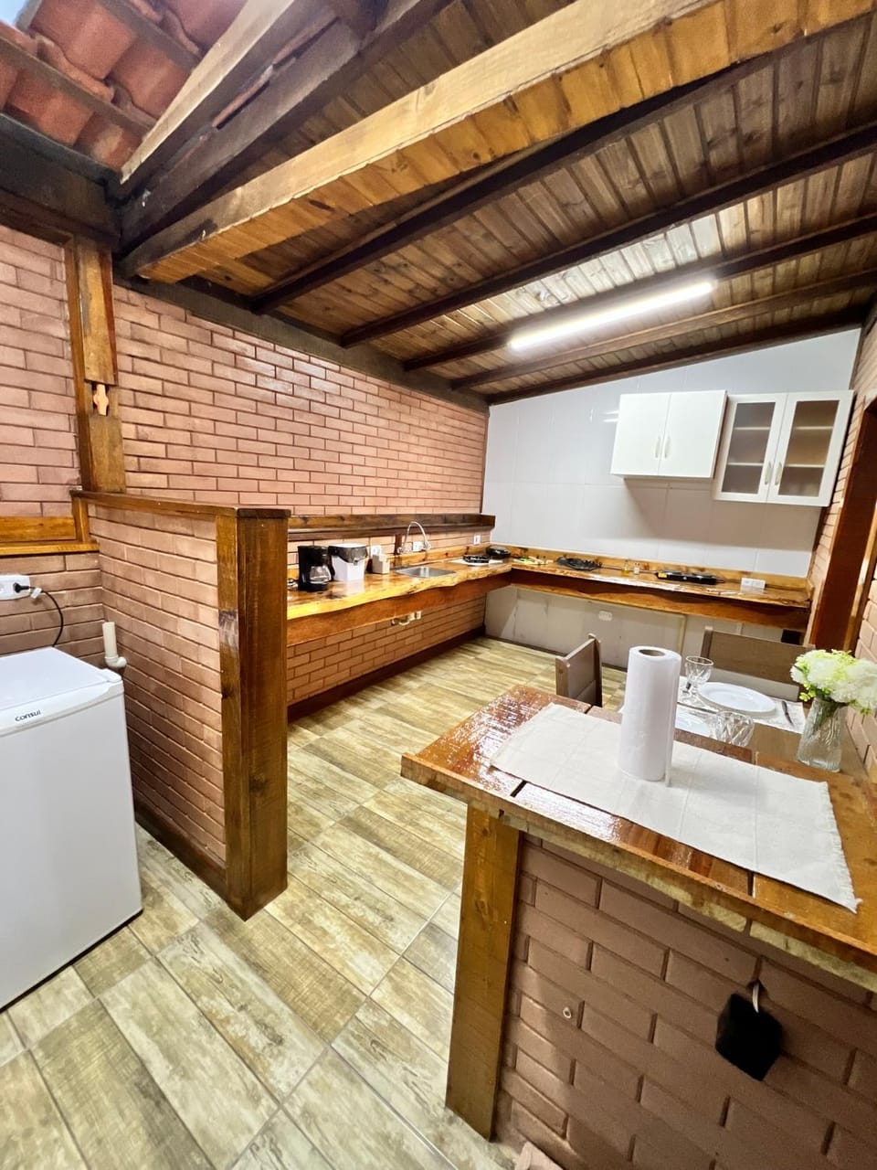 minibar, kitchen
