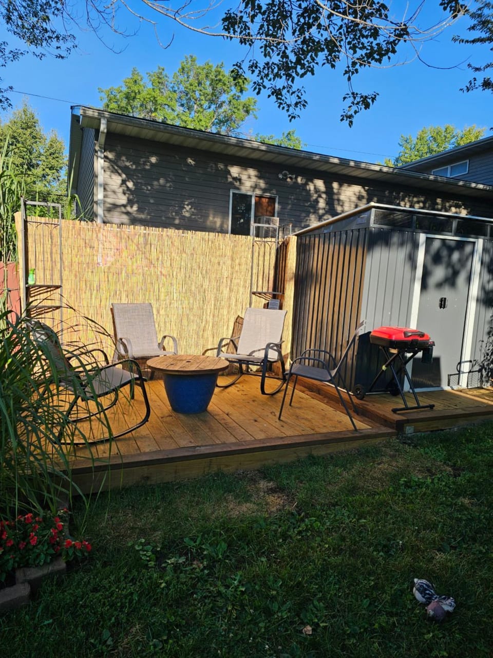 Fully Updated 3-Bedroom Ranch with Stylish Interiors, Full Furnishings, and Backyard Hangout Spaces House in Iowa City
