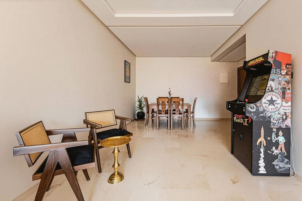 Game Room, Living room, Seating area