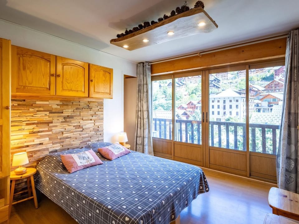 Appartement 3 pièces pour 6 pers. avec balcon, animaux acceptés - FR-1-263-618 Apartment in Auvergne-Rhône-Alpes