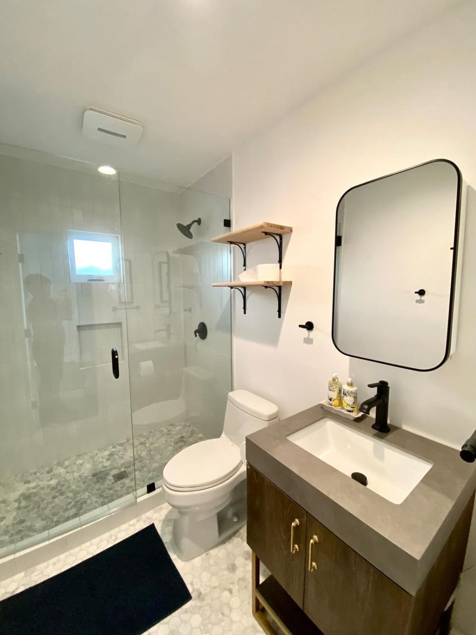 Newly built Guest House near beaches Apartment in Costa Mesa