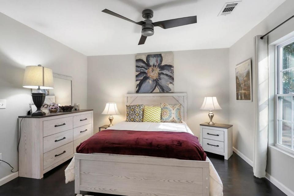Beautiful Marietta GA 3 Bedroom 2 and a half Bath House in Marietta