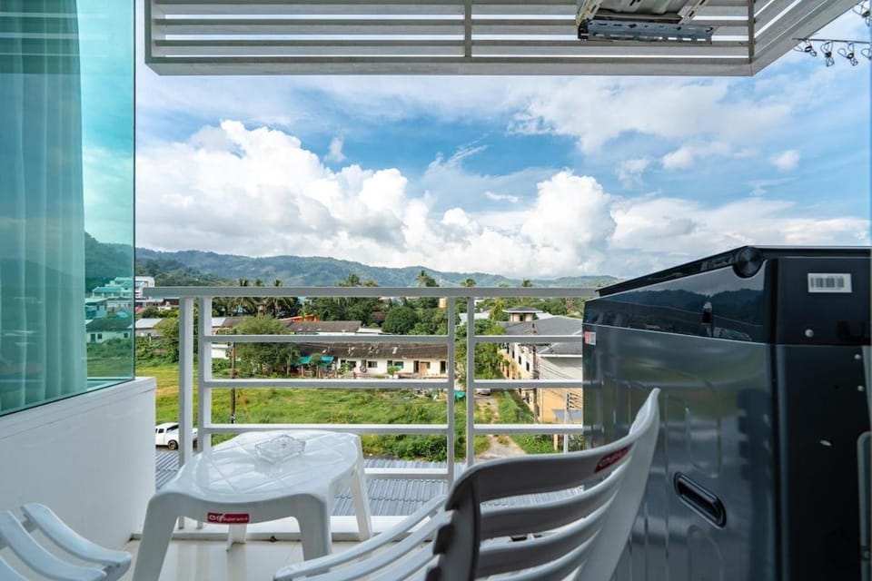 A Stylish Condo in Local Area Kathu, Phuket Apartment in Kathu