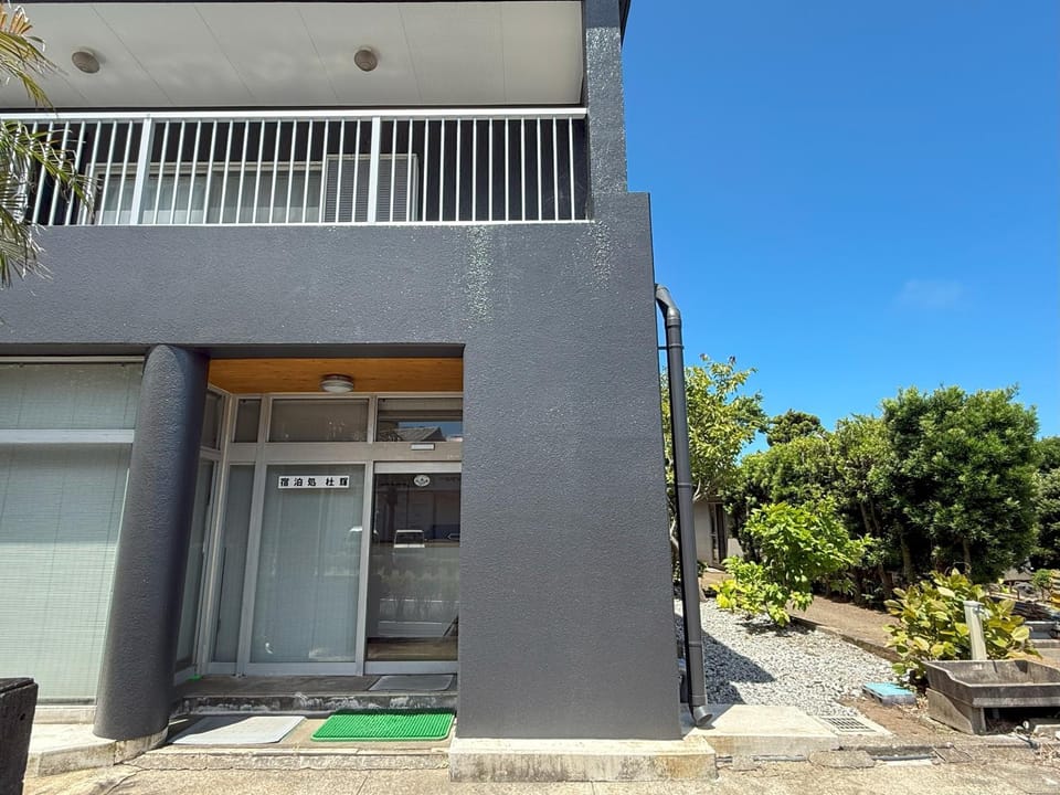 Property building, Day