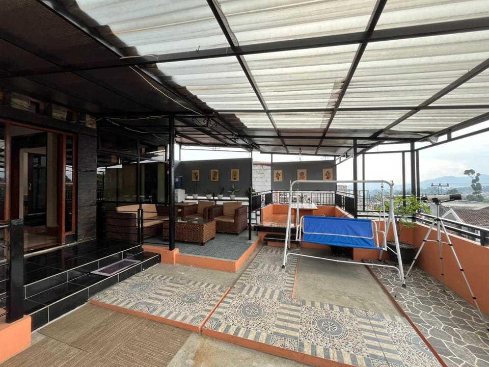 Game Room, View (from property/room), Seating area, Dining area, Breakfast