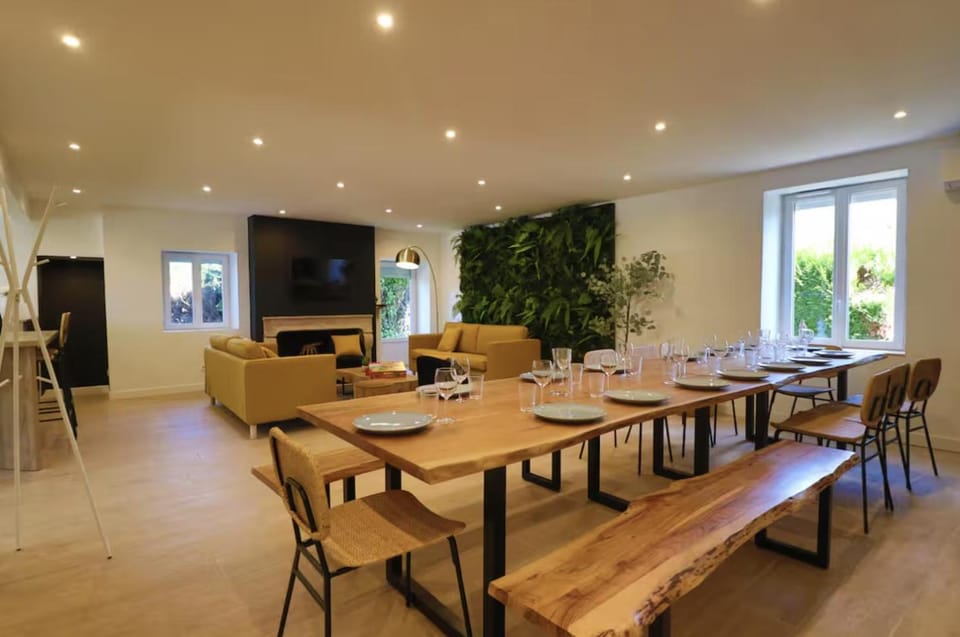 Communal lounge/ TV room, Dining area