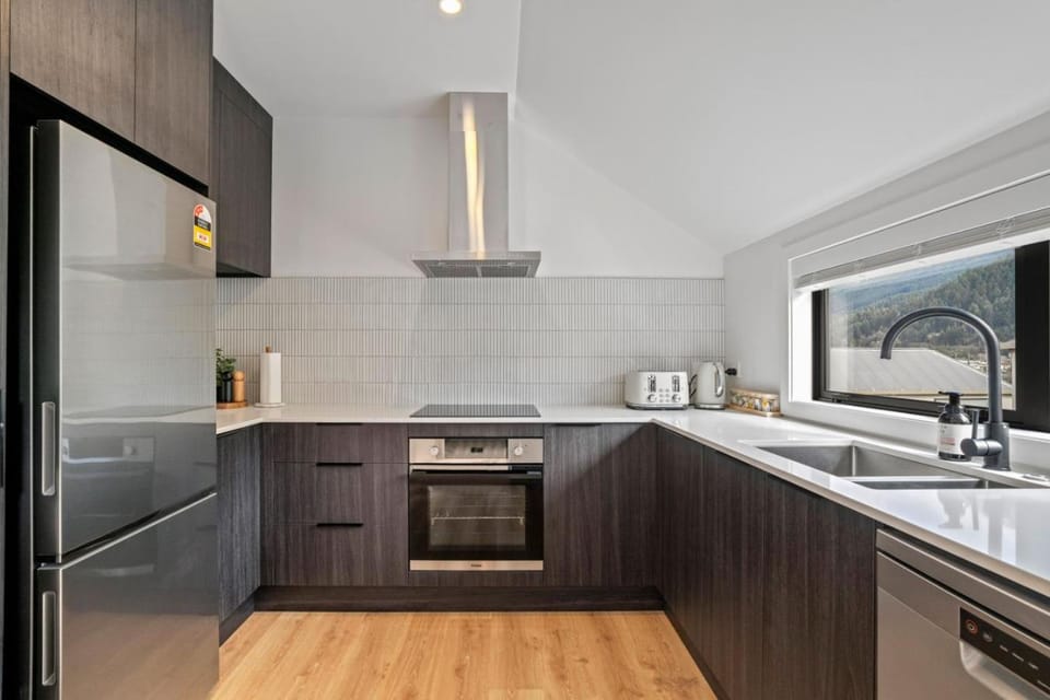 Central Queenstown Residence House in Queenstown