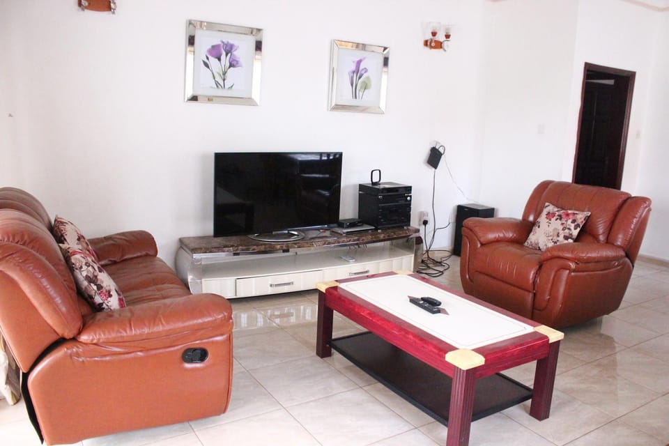 Muyenga Luxury Vacation Home House in Kampala