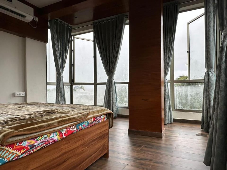 BlueWaterStay 180 deg Sea View with Open Sky Deck Apartment in Maharashtra
