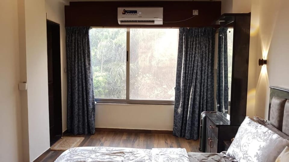 BlueWaterStay 180 deg Sea View with Open Sky Deck Apartment in Maharashtra