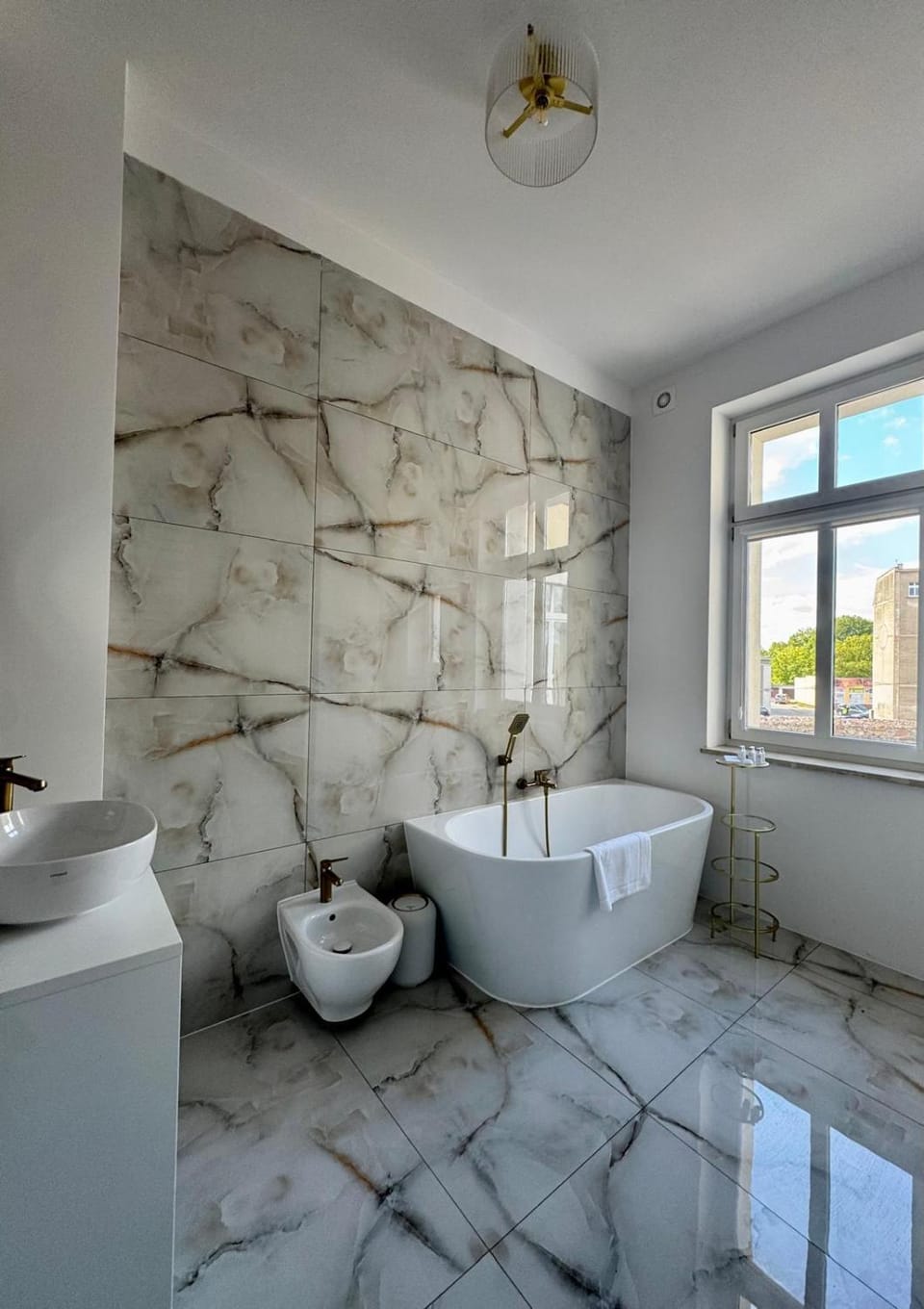 Toilet, Bathroom, Bath, bidet, towels