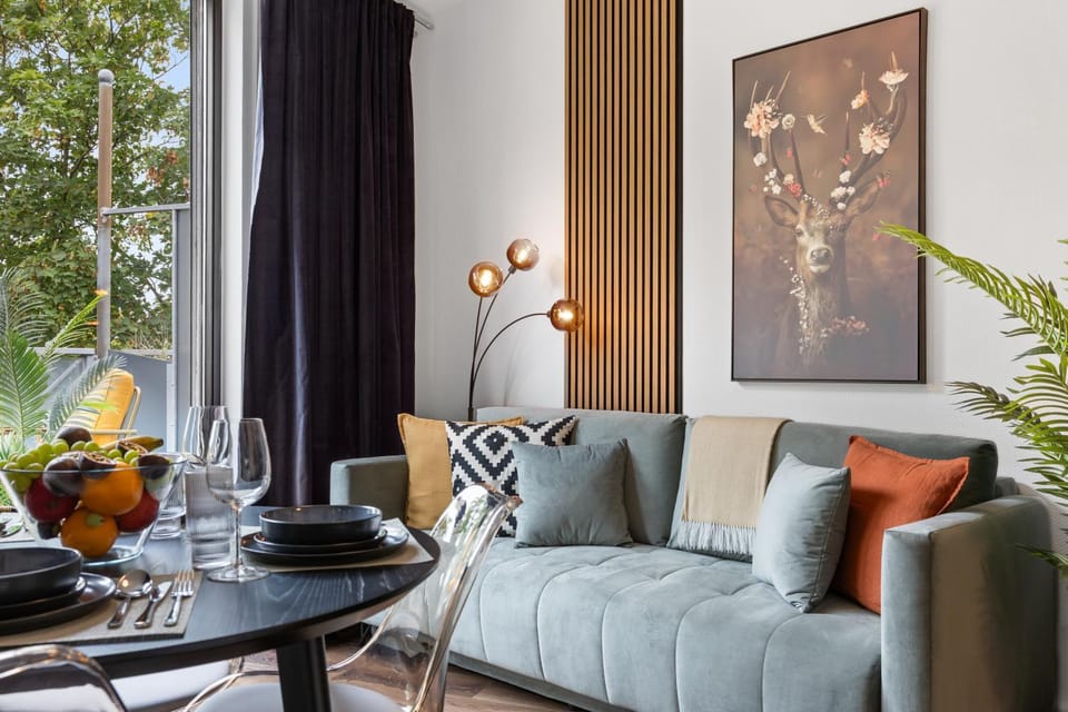 Living room, Seating area, Dining area