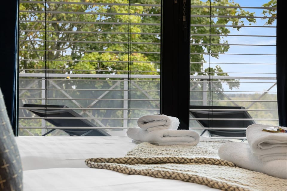 View (from property/room), Balcony/Terrace, Seating area, towels