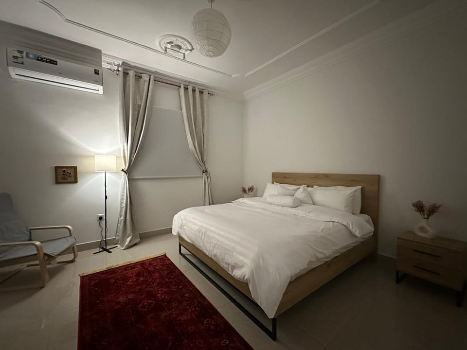 Bedroom, air conditioner