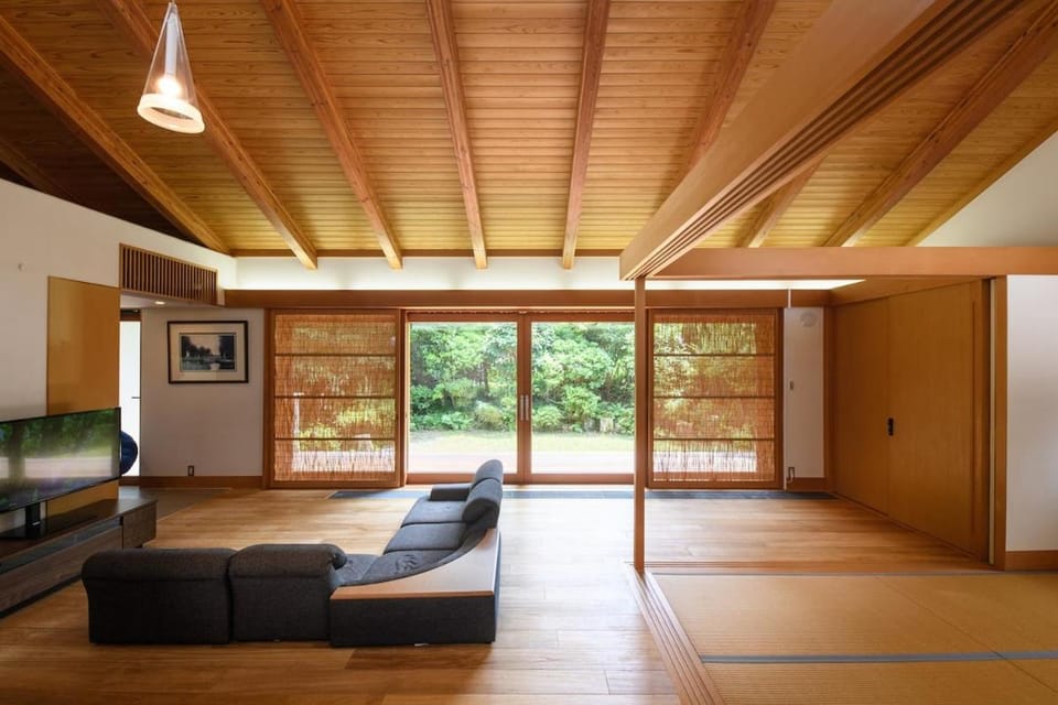 TV and multimedia, Living room, Seating area, Garden view