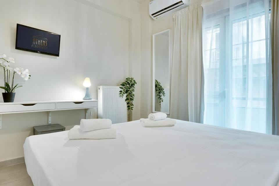 Lovely Goudi Apartment - Perfect Athens Getaway Apartment in Athens