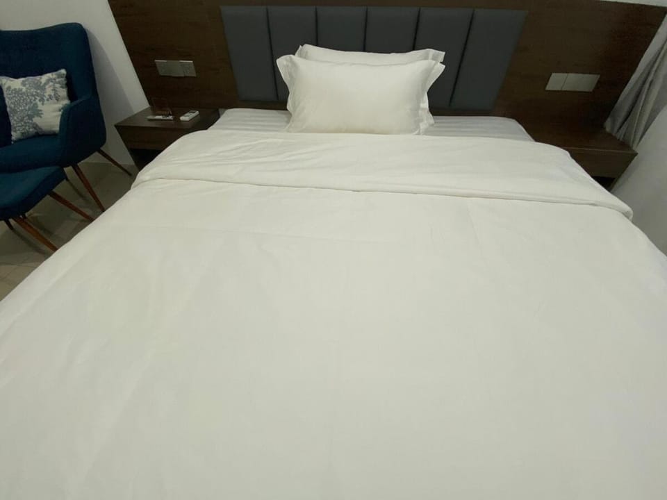 MOA Home For Family Trips & Getaways Kitchen-505 Apartment in Pasay