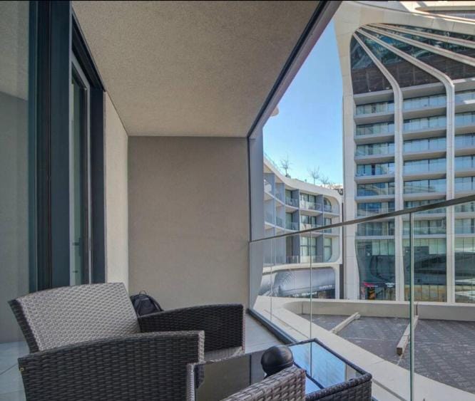 Patio, Day, Balcony/Terrace, Seating area