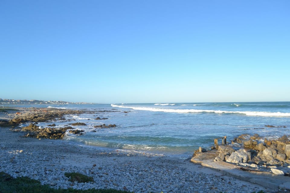 Nearby landmark, Off site, Natural landscape, Beach, Swimming pool
