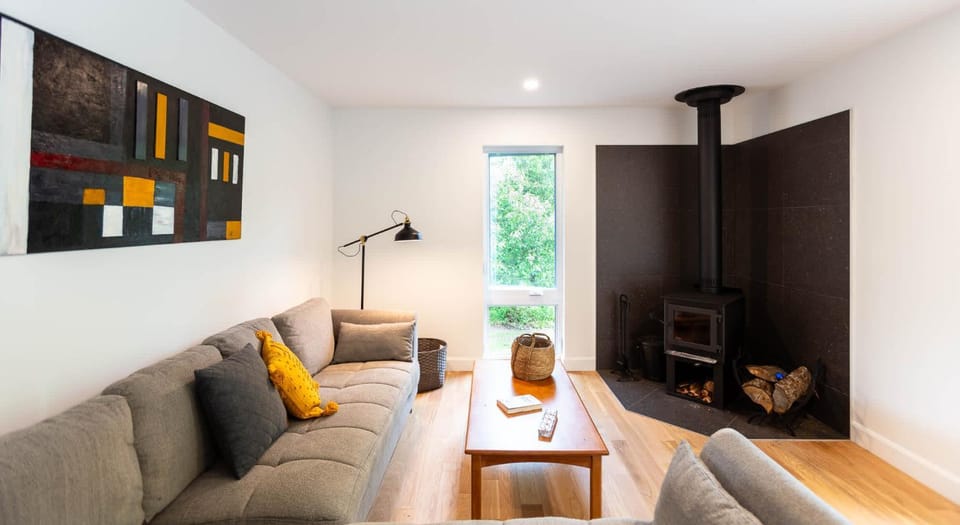 By the river - Le 91 Chalet in Quebec