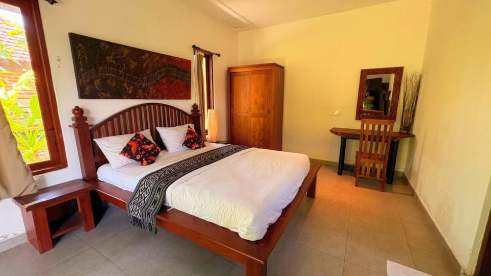 Bed, Photo of the whole room, wardrobe