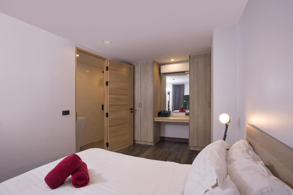 Bed, Photo of the whole room, Bedroom, towels, wardrobe