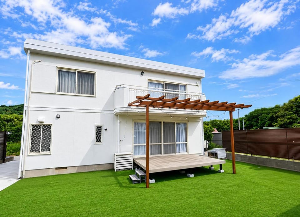 Property building, Garden, Balcony/Terrace, Garden view