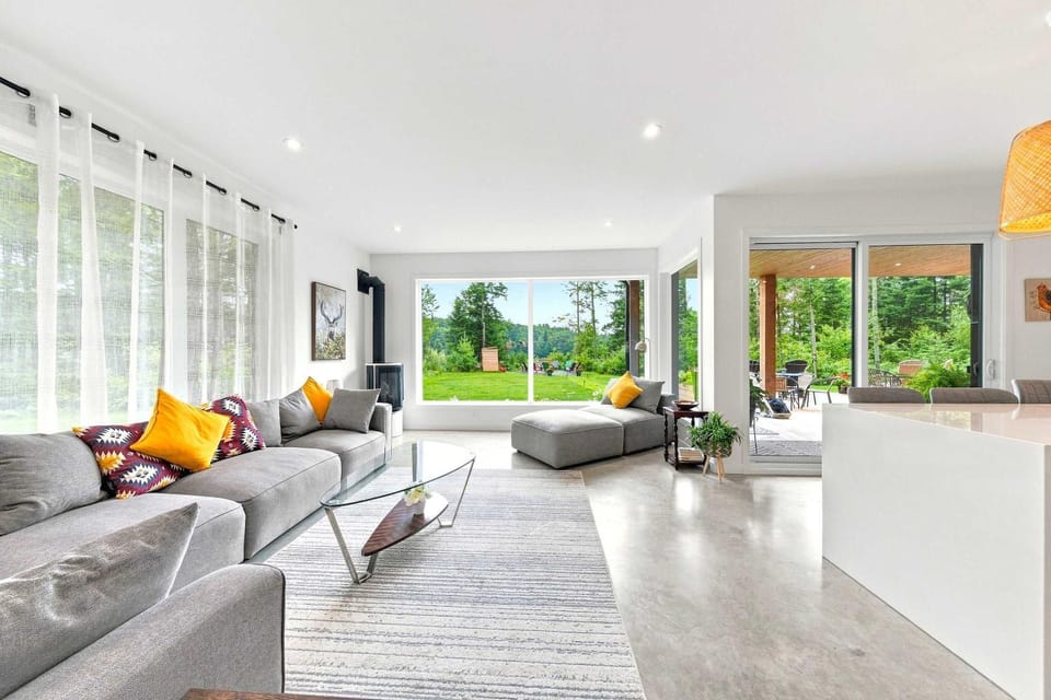 Spa & River - Le Saint-Gabriel Chalet in Quebec City