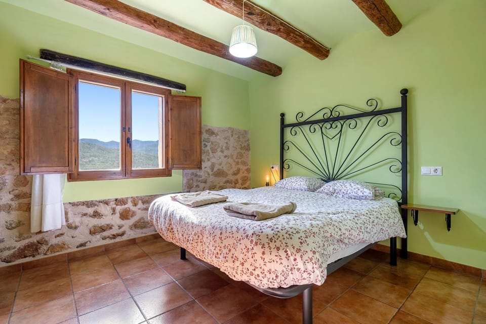 Property building, Living room, Bedroom