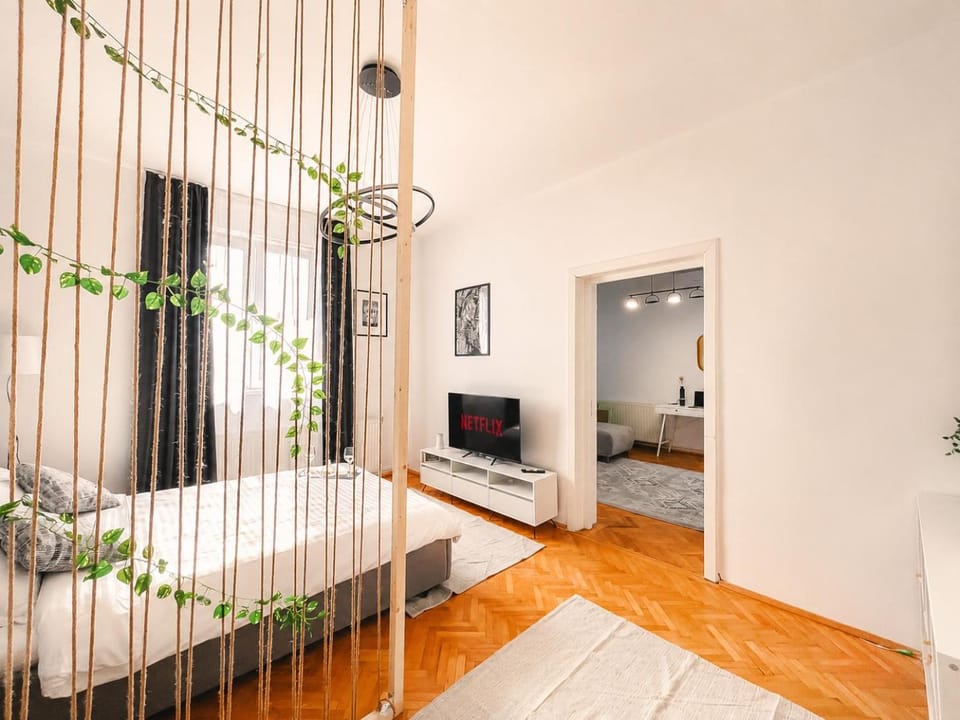 Relax & Work in Cluj Cozy Flat w Netflix & Wi-Fi Apartment in Cluj-Napoca