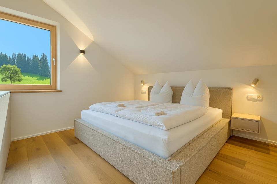 Bed, Photo of the whole room, Bedroom, towels