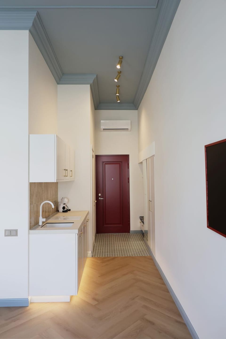 Kitchen or kitchenette, wardrobe